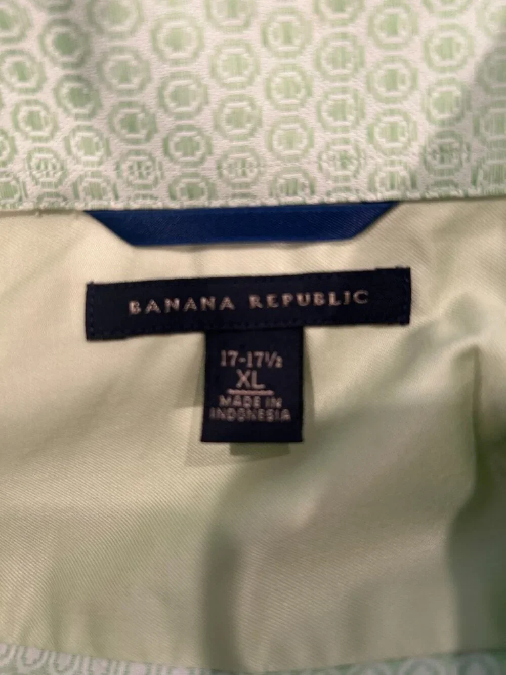 Banana Rep XL (17-17.5) Men's French Cuff Dress Shirt Textured Green Geometric